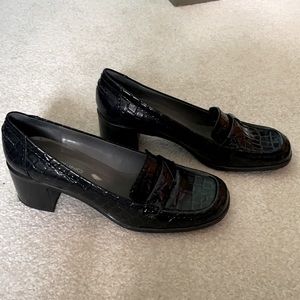 Bandolino Black Patent Heels. Size 7.5.